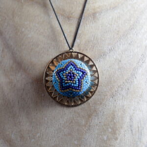 Création de bijoux artisanaux Syb-art Pendentif en tissage peyote